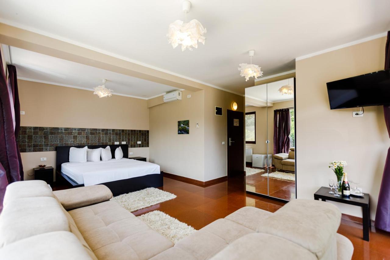 Rex Infinity View 4* Cazanele Dunarii Dubova Luaran gambar