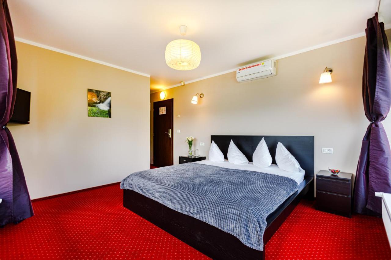 Rex Infinity View 4* Cazanele Dunarii Dubova Luaran gambar