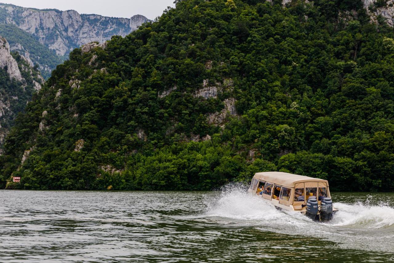 Rex Infinity View 4* Cazanele Dunarii Dubova Luaran gambar